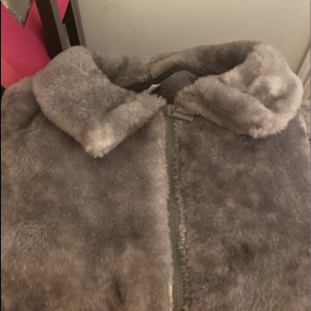 Old Navy Gray fleece zip up Jacket. Size S.